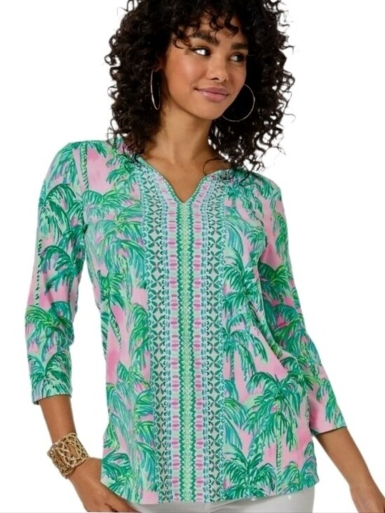 Lilly Pulitzer Tops - Lilly Pulitzer Top Karina Chilly Palm-Print V-Neck Bracelet Sleeve Green XXS